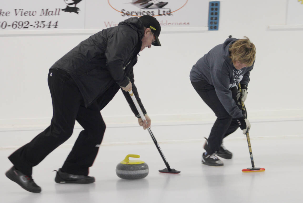 32044270_web1_230315-LDN_curling-pics_9