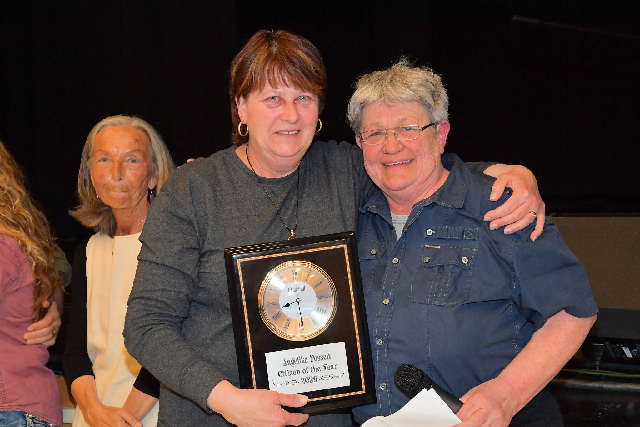 32375371_web1_230426-LDN_citizensoftheyear-lynn_3