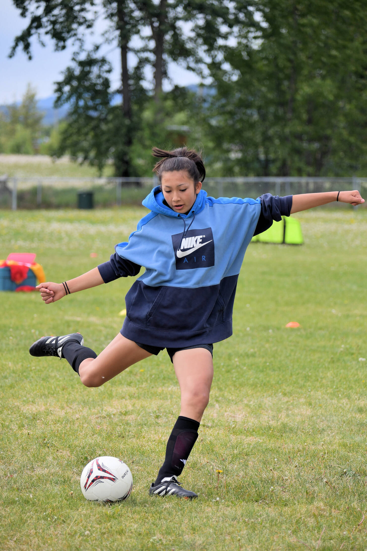 32963554_web1_230614-LDN_soccer-camp-soc_1