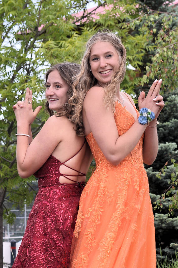 33050724_web1_230621-LDN_grad-grad_14