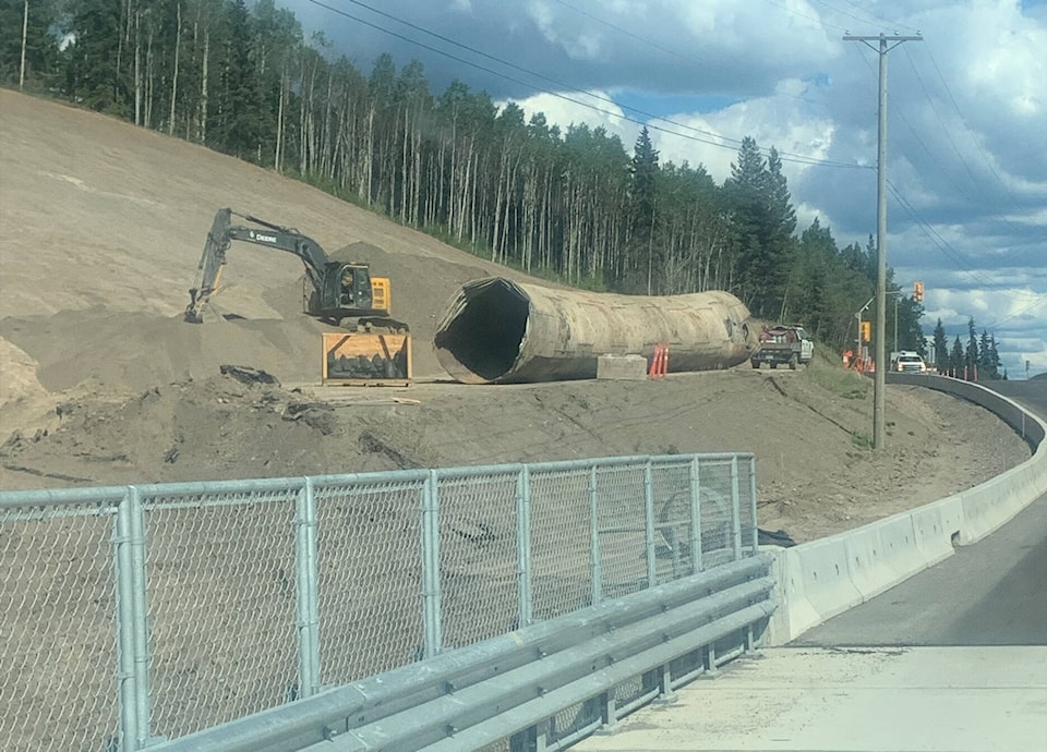 33247276_web1_230712-HTO-culvert.project.hwy16.rose.lake