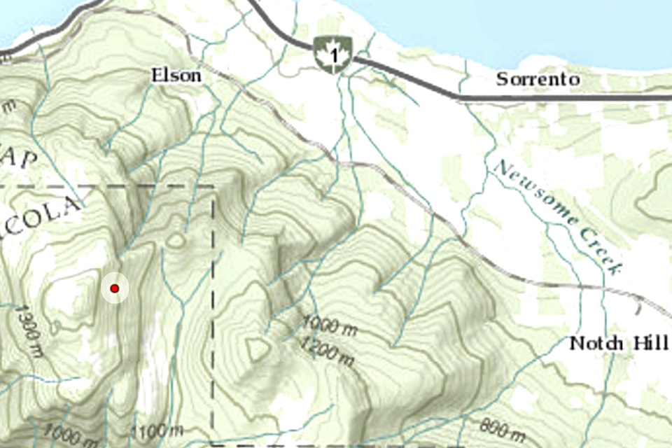33368684_web1_230720-SAA-Squilax-Mtn-fire