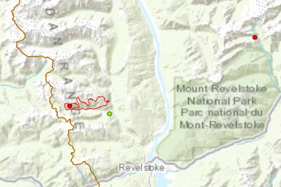 33525783_web1_230810-RTR-wildfire-updates-_1