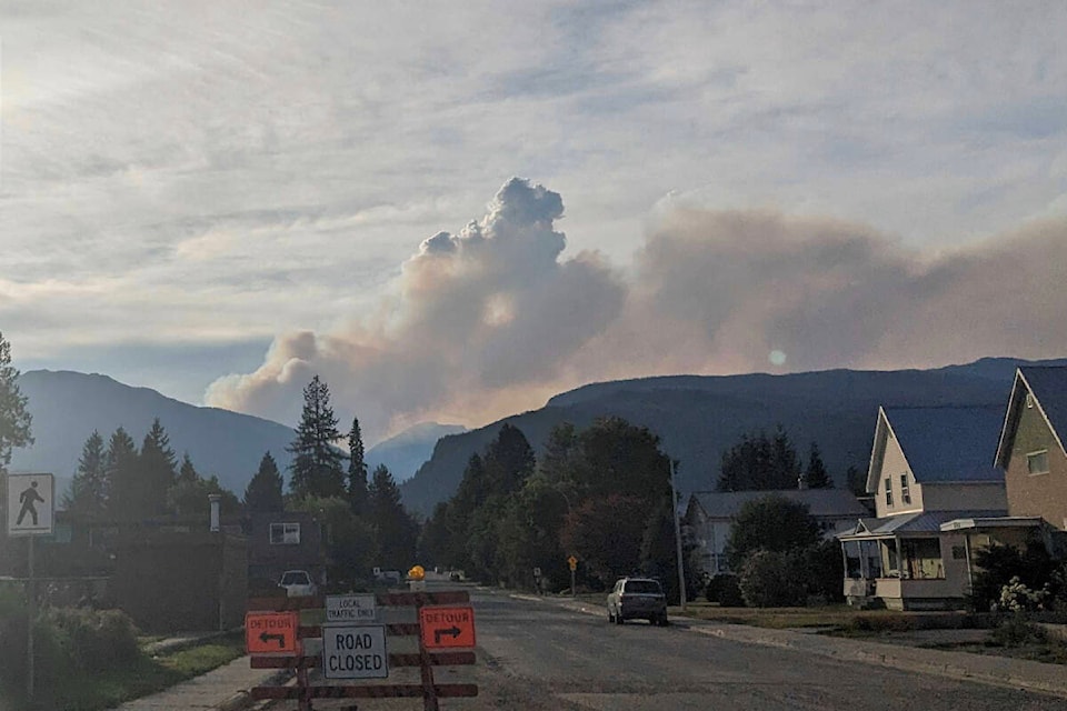 33529443_web1_230727-RTR-WILDFIRE-UPDATE-photo_1