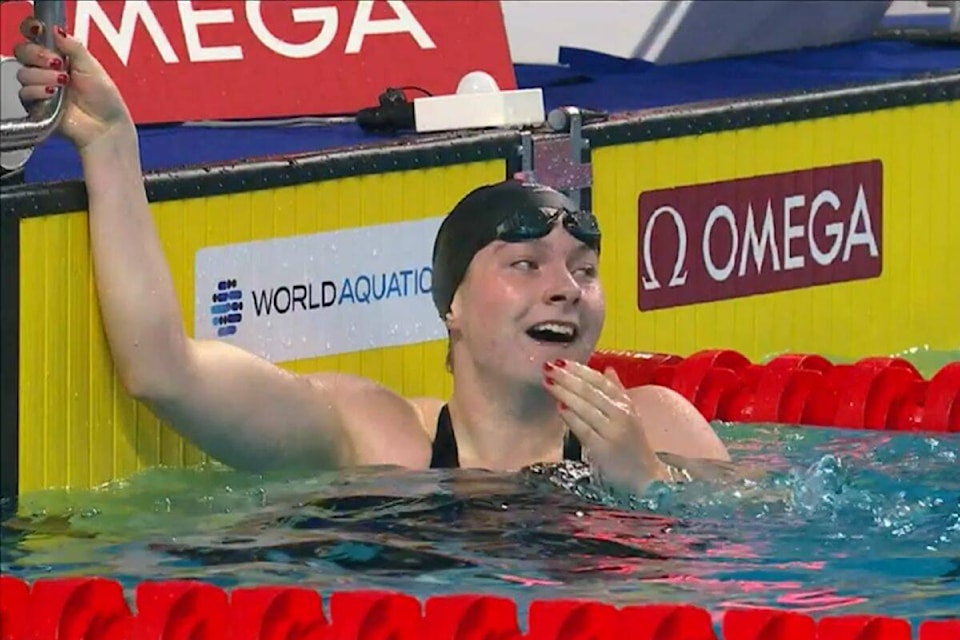 33830787_web1_230914-VMS-Swimmer-_2