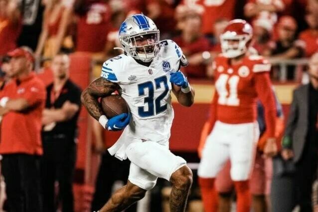 33840127_web1_230908-BPD-Moj-column-NFL-preview-LIONS_1