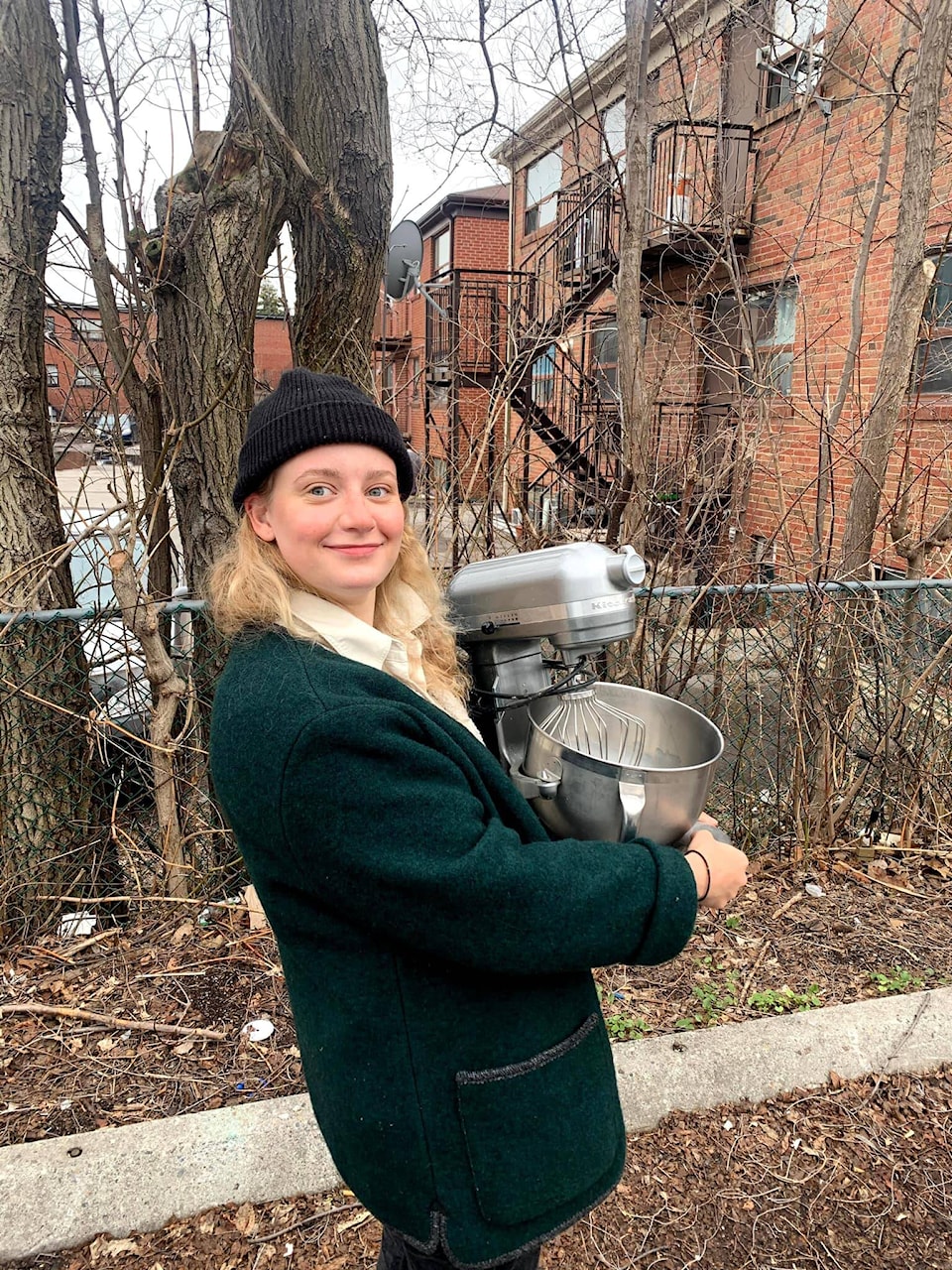 34066678_web1_230929-KWS-KitchenAid-mixer-toronto_1