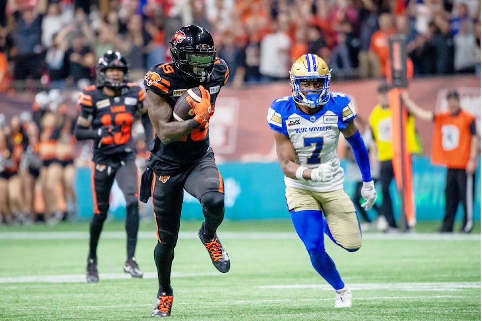 34142429_web1_231007-BPD-Moj-column-Lions-lose-GPS_1