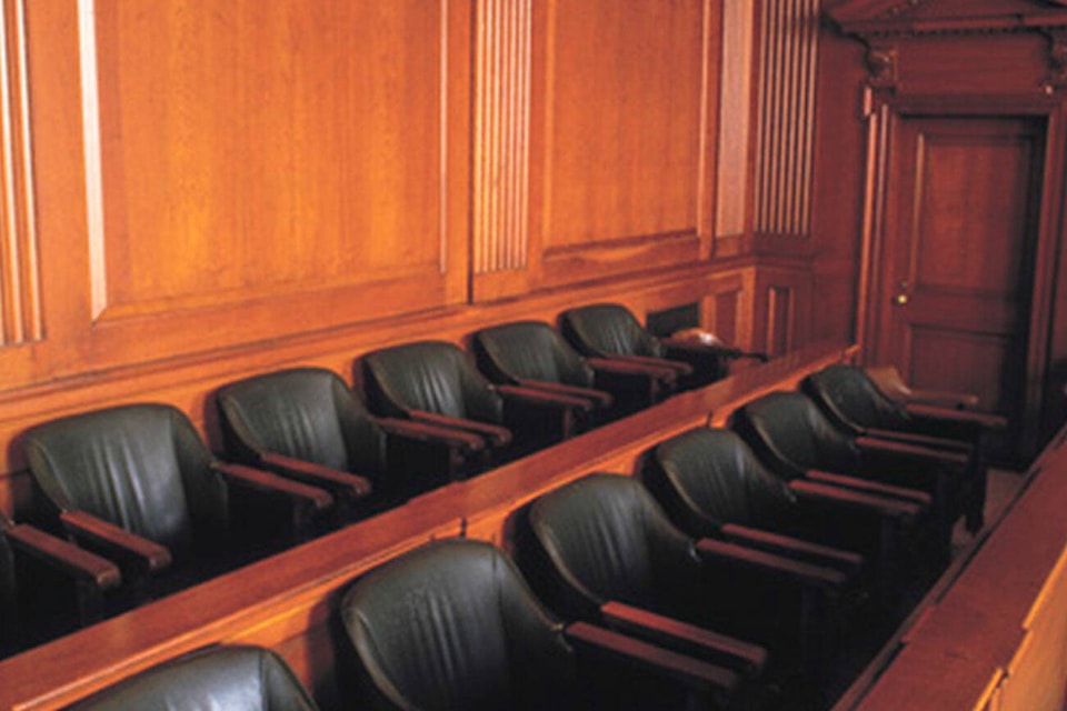 34342858_web1_jury-box-t