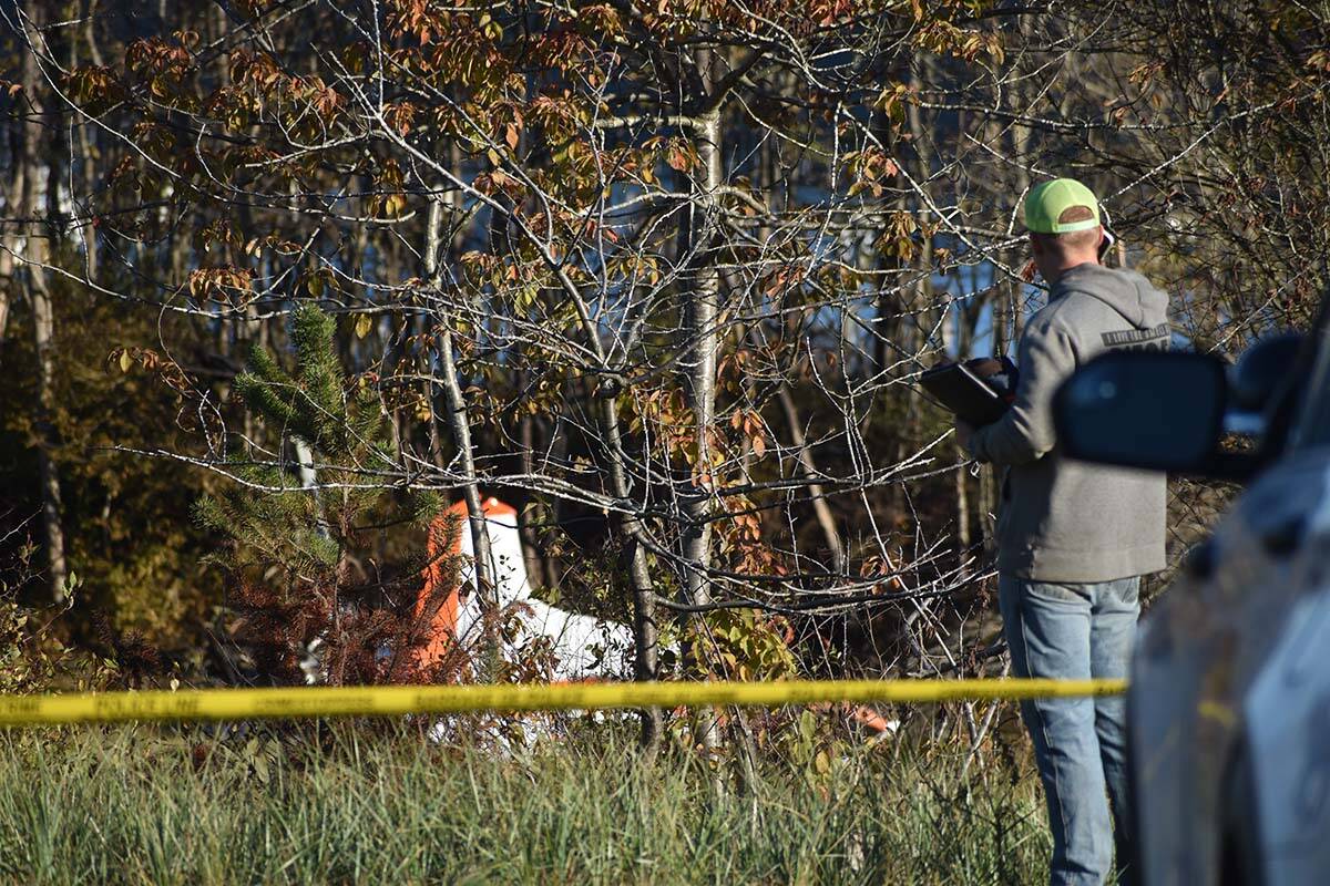 34382390_web1_231102-PAN-plane-crash-crescent-beach-photos_2