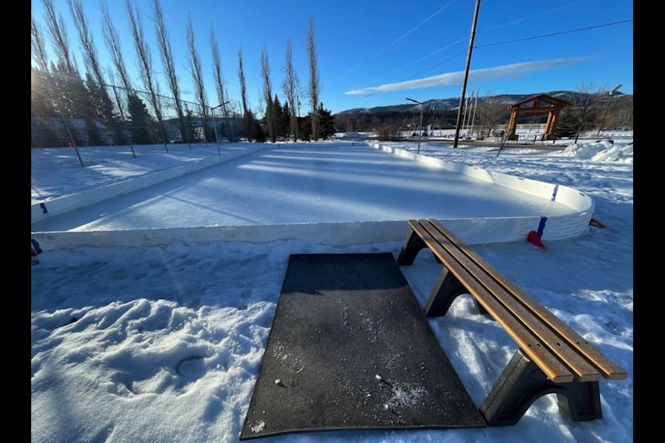 The Village of  Lake has now opened the outdoor arena. It is located by the tennis courts left of the Tom Forsyth Arena. Everyone is invited for a free skate and to enjoy the area. The village asks please be respectful to everyone and share the space accordingly.