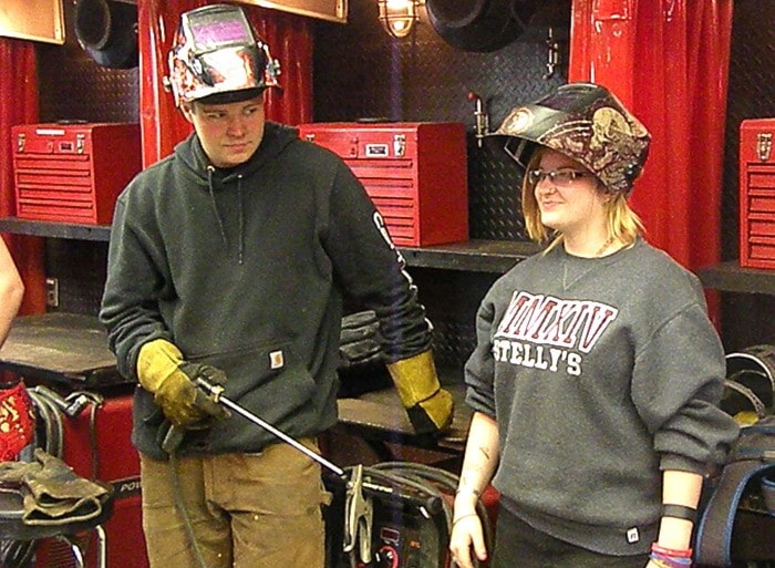 34477BCLN2007weldingstudents7web