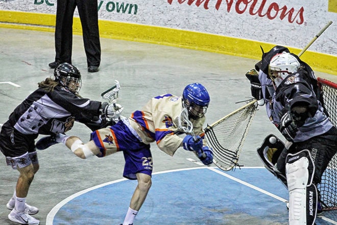 19653367_web1_Lacrosse3WEB