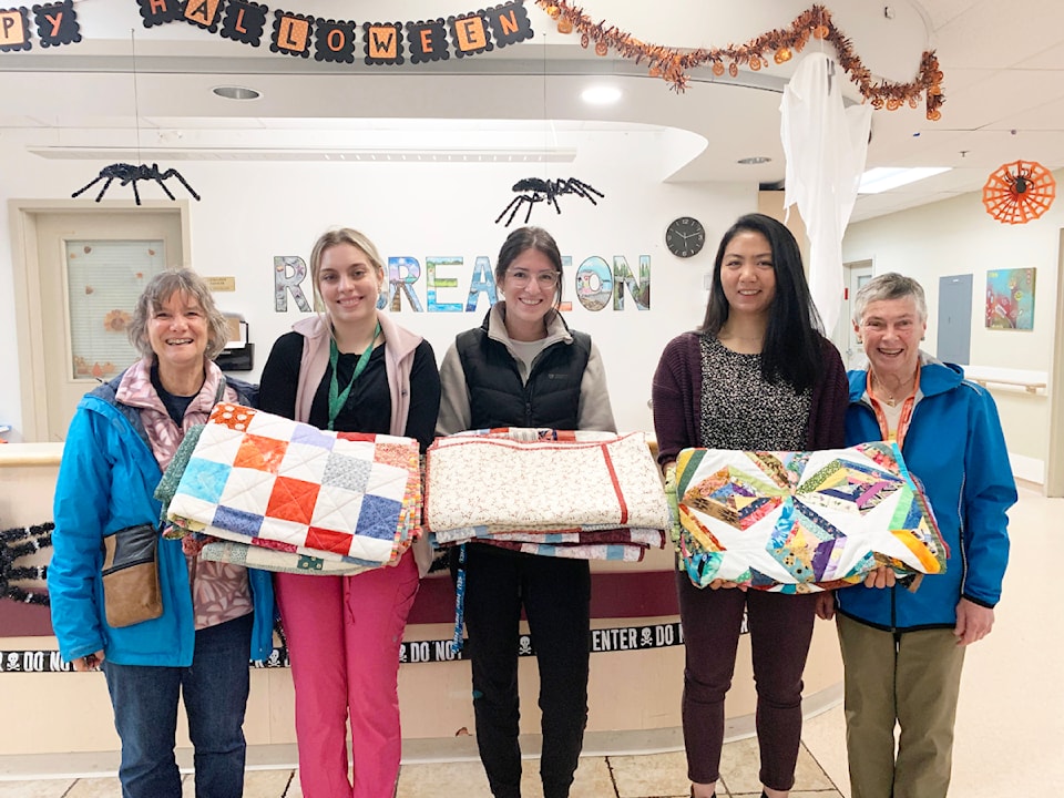 24-10-crfq-donation-to-discovery-harbour