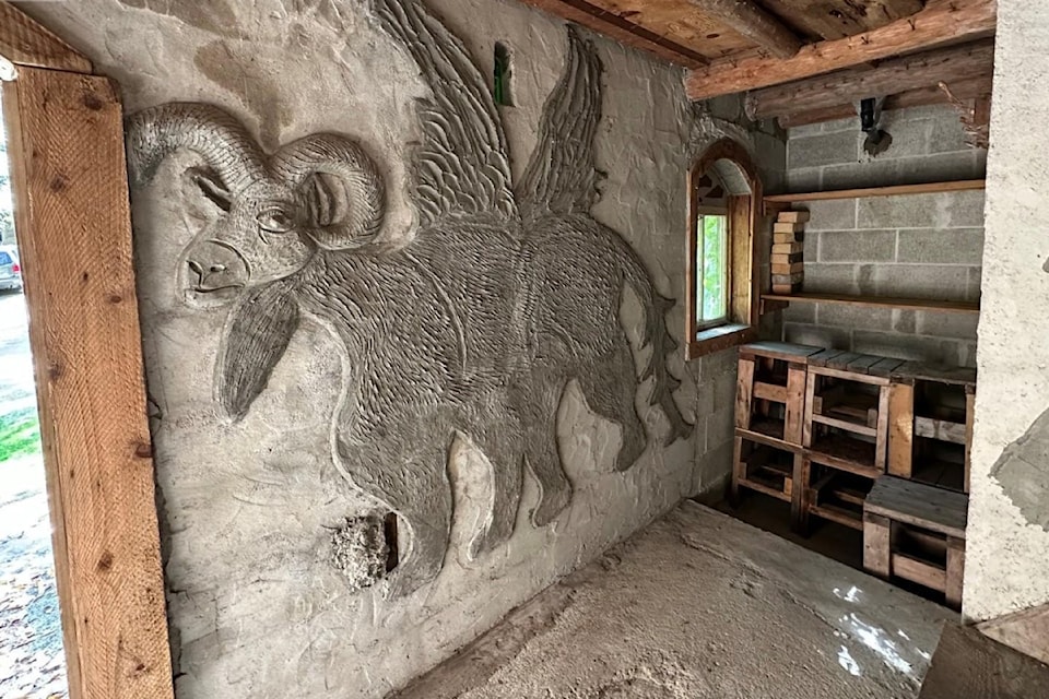 Wolf Bluff Castle was built in 1990 to remind the owner of his childhood spent in Hungary. 