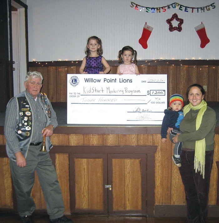 24922campbellriverWillowPointLionsClubKidstartdonation