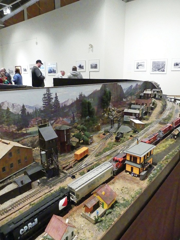 32016campbellriver2016TrainShowdisplay