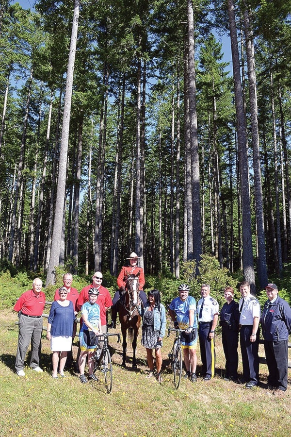 42575campbellrivermusicalrideteam-vertical