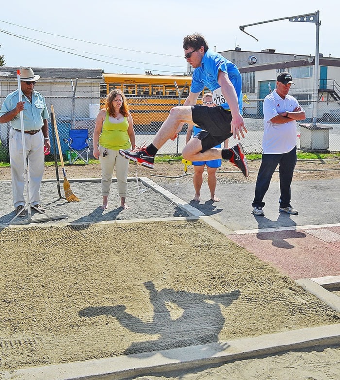 64049campbellriverrunninglongjump