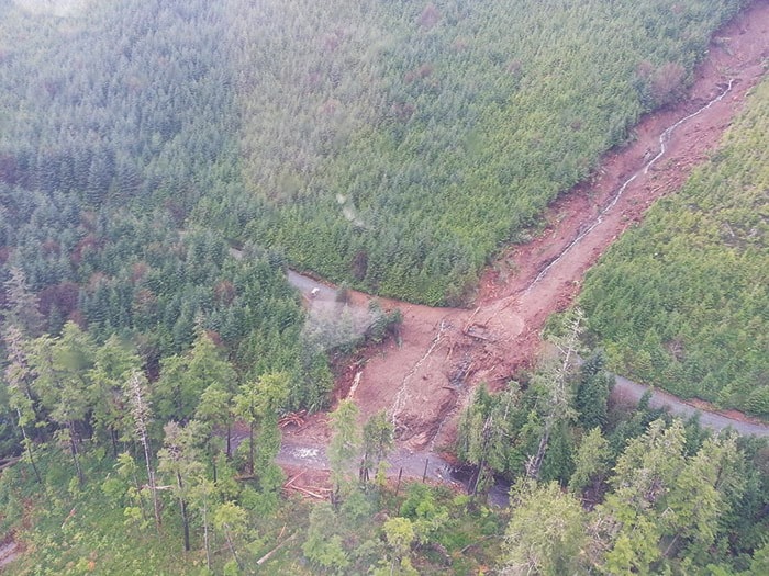 71451campbellriverRaftCoveslide