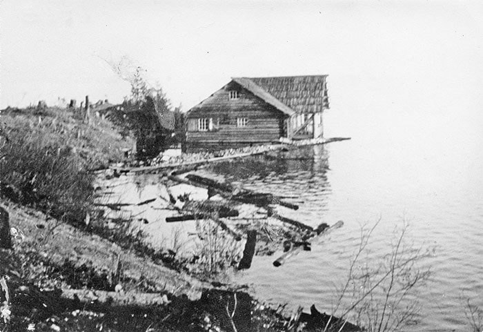 Strathcona Lodge afloat on Upper Campbell Lake, 1956.
