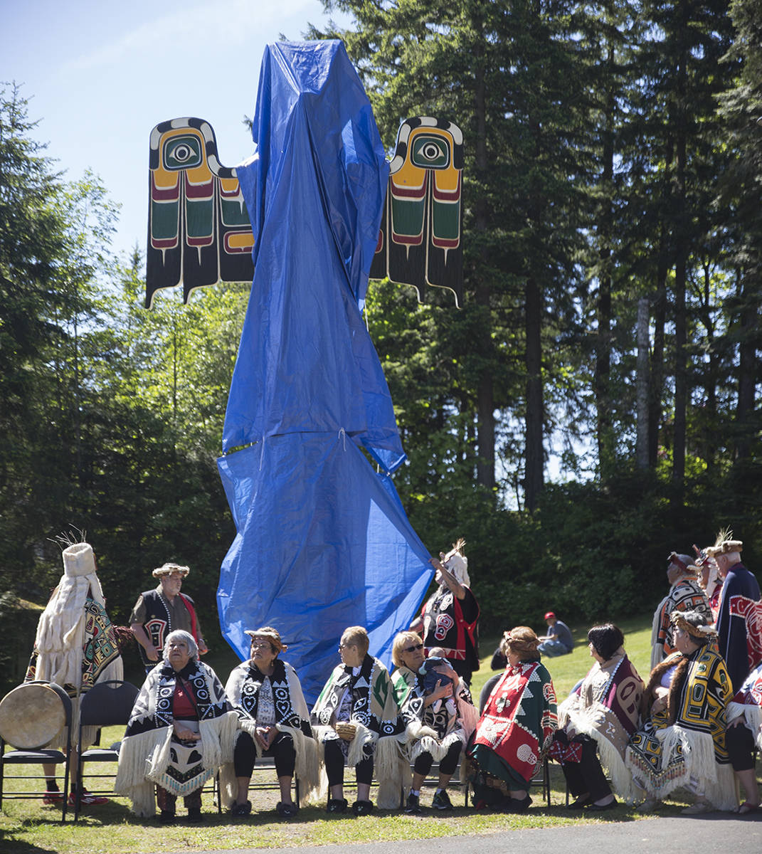 web1_170524-CRM-totem-pole-ceremony_2