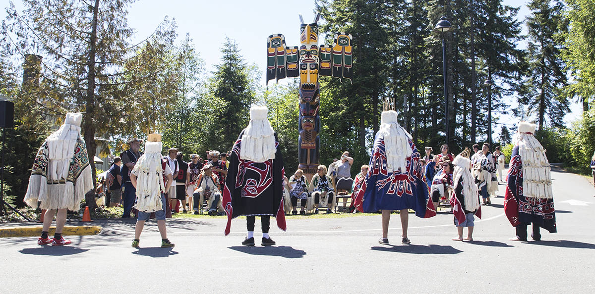 web1_170524-CRM-totem-pole-ceremony_9