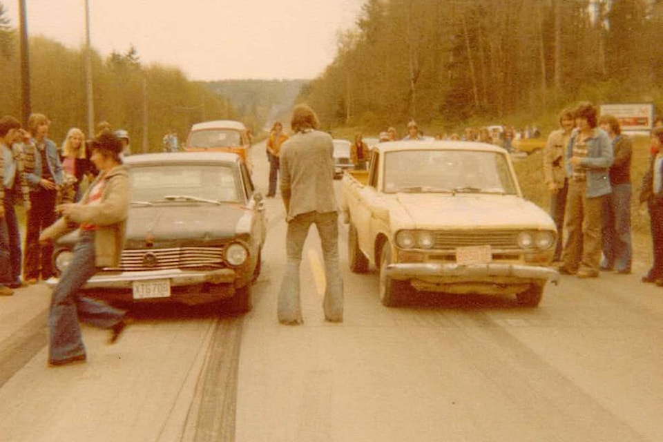 web1_copy_170526-CRM-drag-racing-1970s