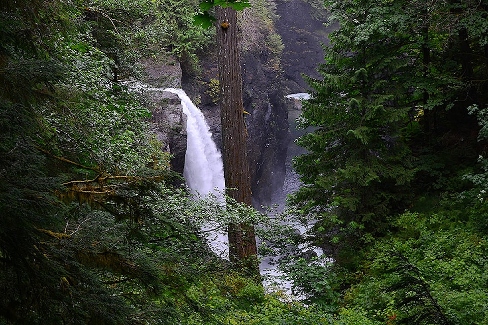 8515800_web1_copy_Elk-Falls-cropped-for-gps