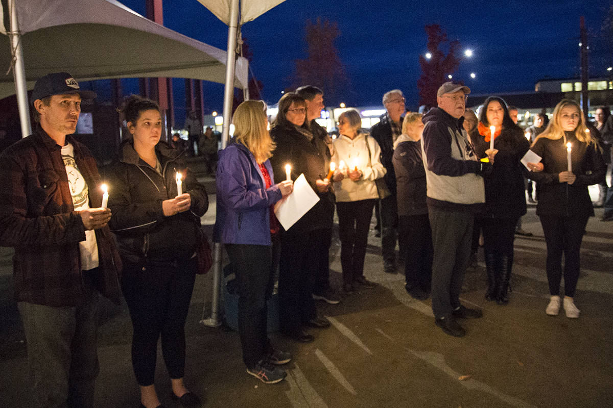 9089039_web1_171027-CRM-jordan-holling-candlelightvigil_5