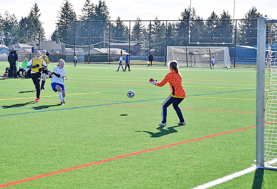 10736220_web1_180223-CRM-U13-girls-soccer