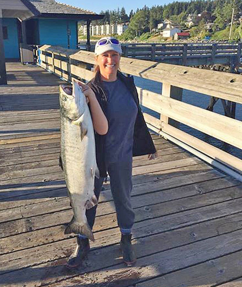 13111171_web1_180815-CRM-Pier-catch-32.5lb