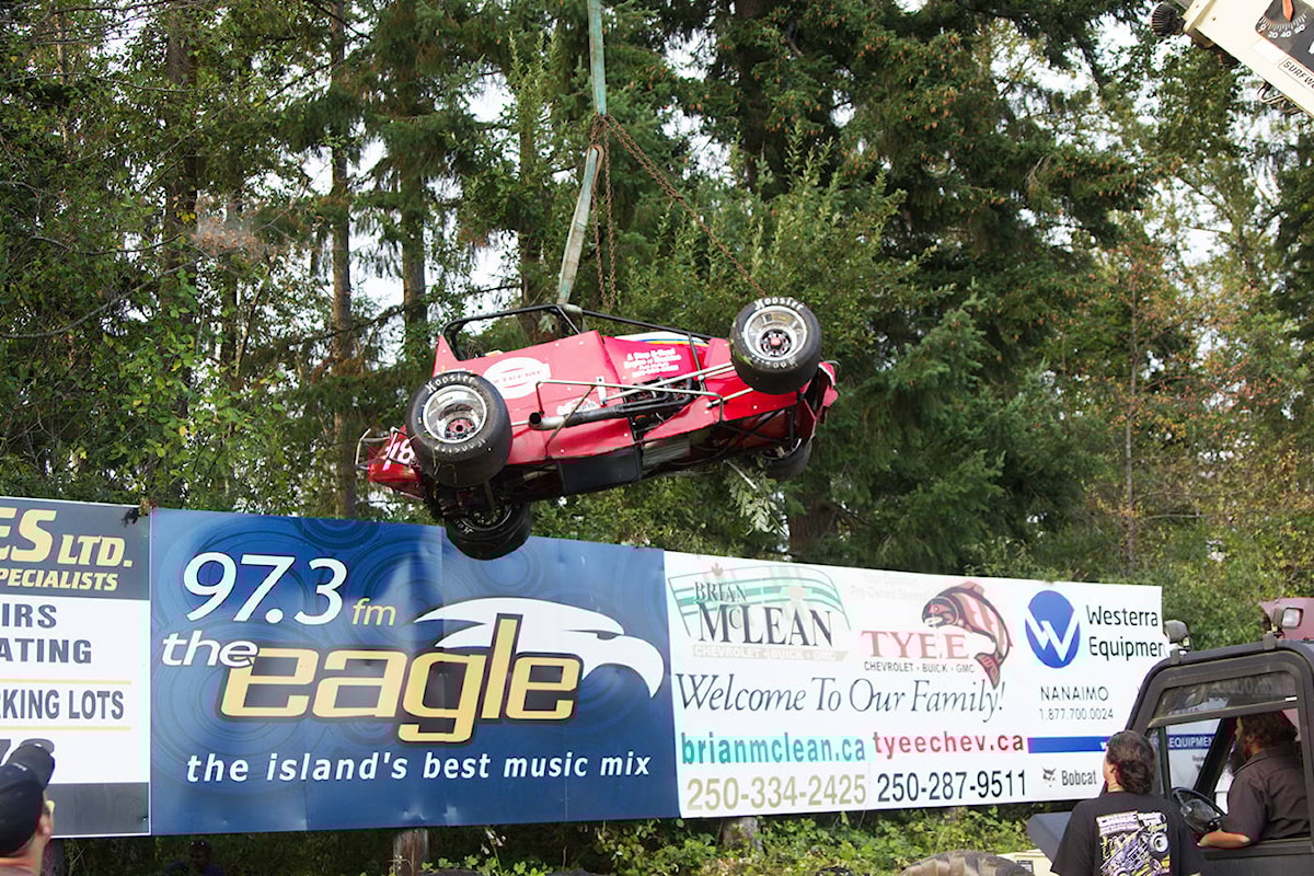 Exciting night of racing and ‘spectacular’ crash at Saratoga Speedway