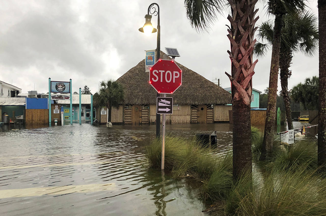 13904907_web1_copy_M1-HurricaneMichael-EDH-181011