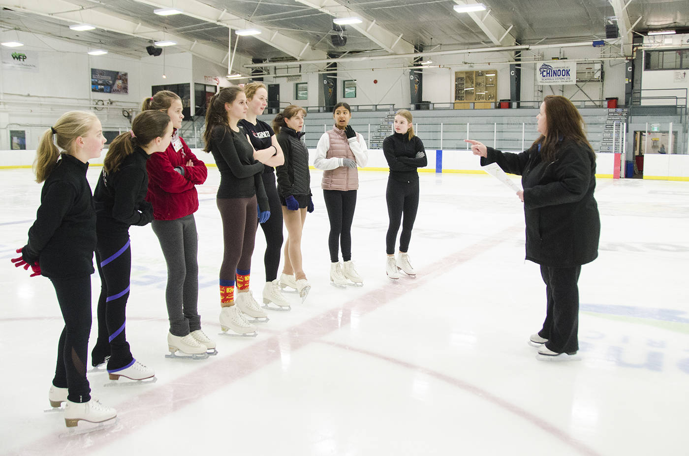 15827187_web1_CR-Skaters-Practice-for-gala