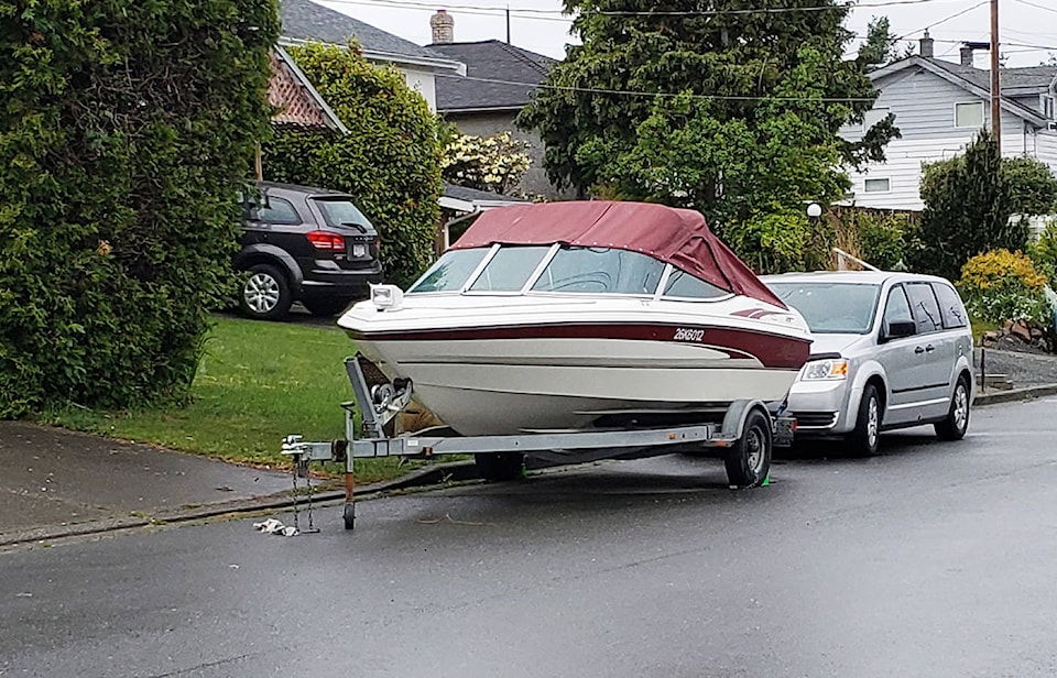 16831054_web1_On-Street-Boat-RV-Parking