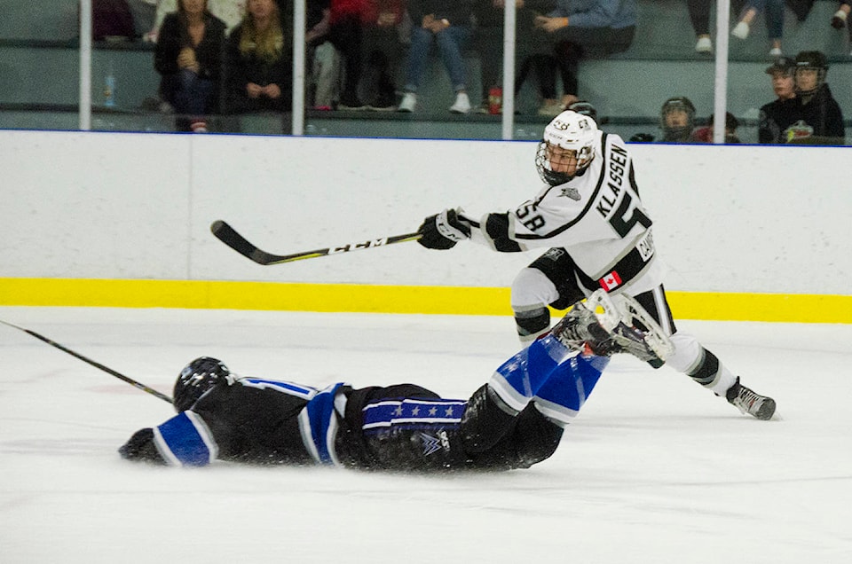 18726684_web1_Storm-vs-Westshore-Sept-27-Shot