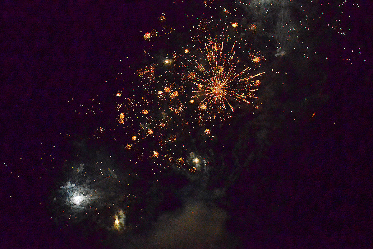 19206223_web1_191101-CRM-fireworks2
