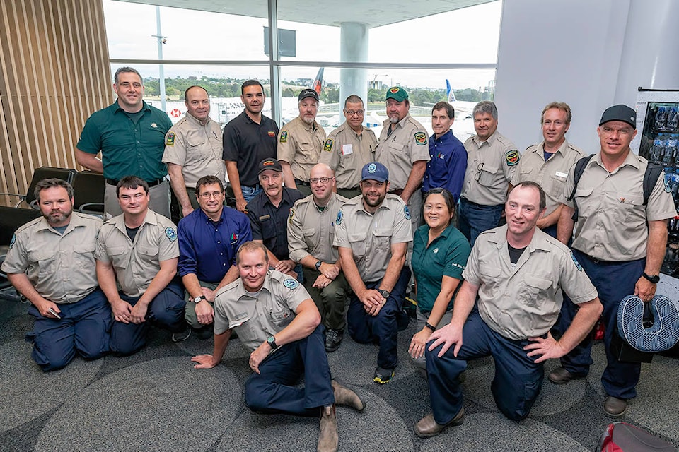 20273872_web1_canadian-firefighters-sydney-airport-resized