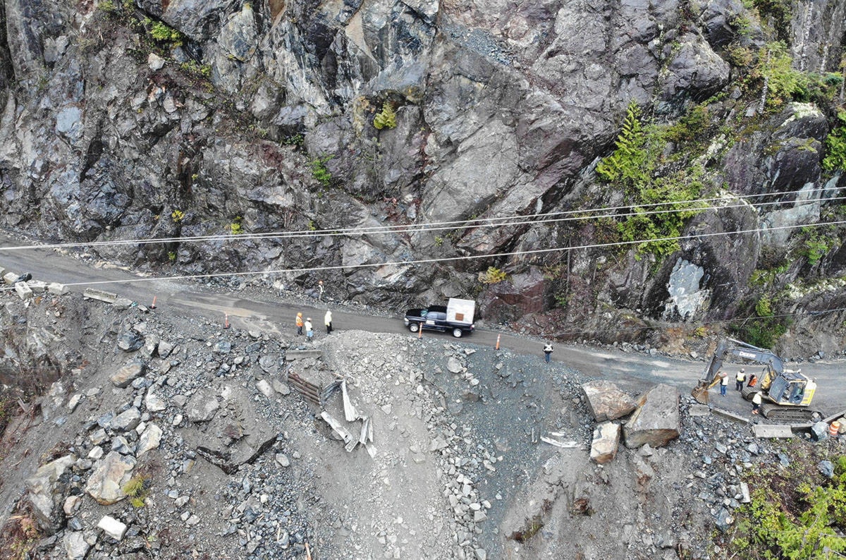 VIDEO: Drone footage shows extent of damage in Highway 4 rockslide ...