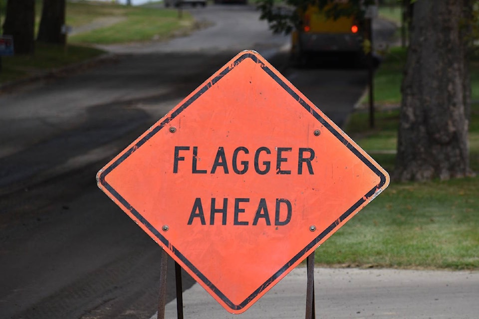 21339343_web1_flagger-2653402_1920