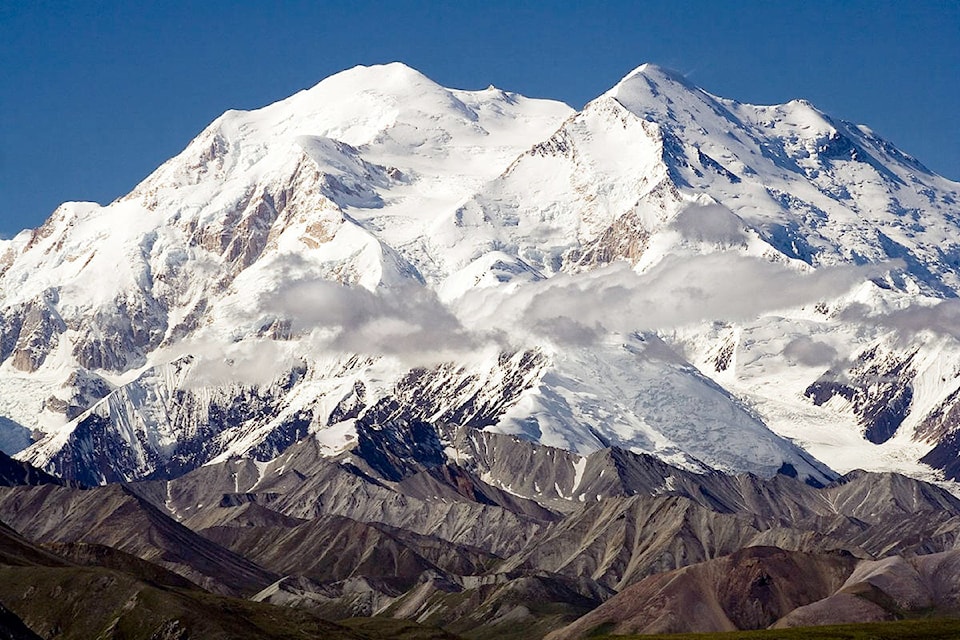 25288164_web1_1599px-Mt._McKinley_Denali_National_Park