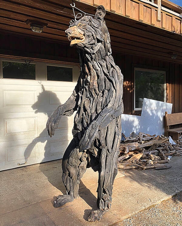 26624097_web1_210927-CRM-bear-sculpture-BEAR_2