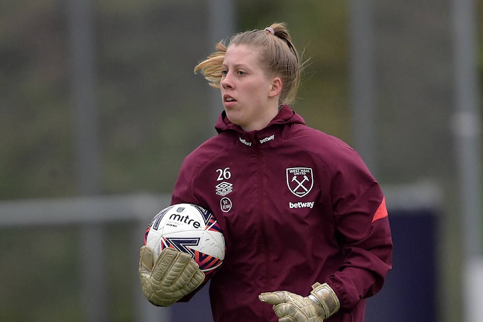 27950629_web1_220123-GNG-EmilyWestHam-mooresoccer_1