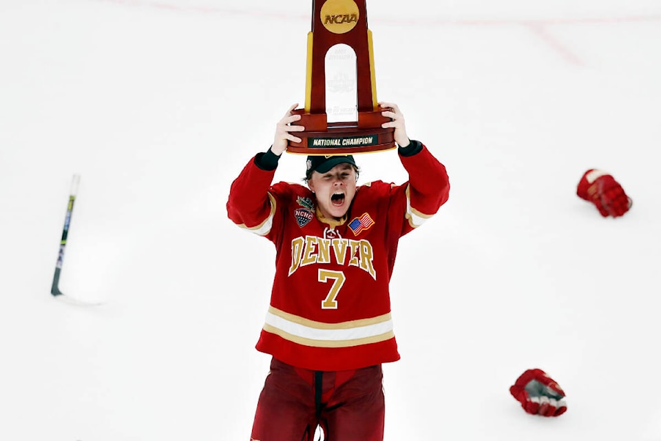 28876191_web1_220421-CRM-NCAA-champ1