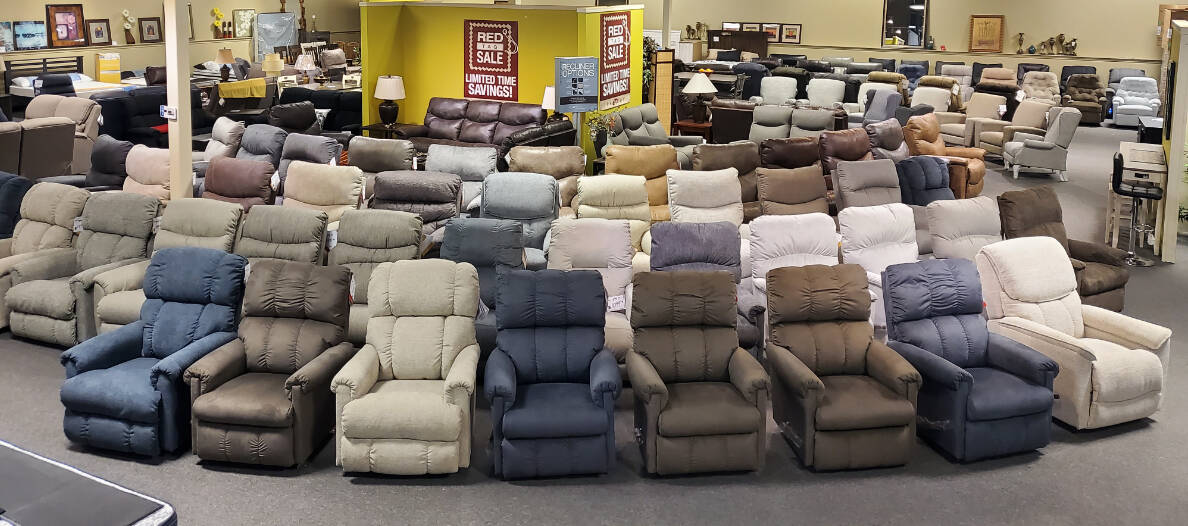 With more than 130 La-Z-Boy recliners on display at Merit Home Furniture & Appliances, its easy to find your style, fit, and colour!