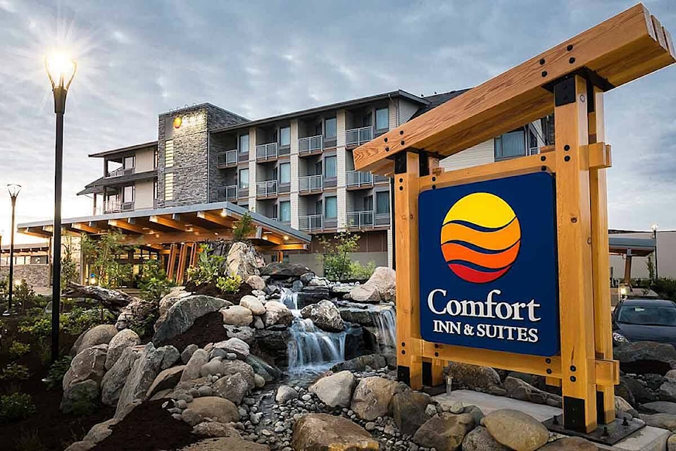 30338838_web1_170705-CRM-Comfort-Inn