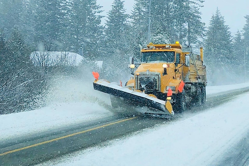 31182726_web1_201110-CRM-Highway-contractor-information-SNOWPLOW_1