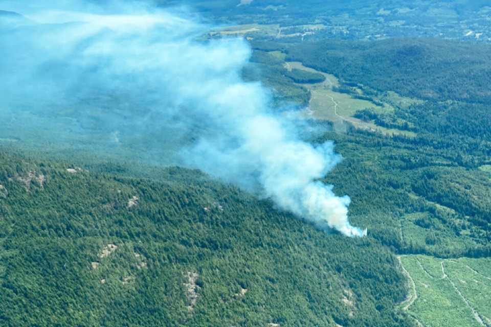 33207221_web1_230704-CRM-Pair-of-wildfires-Sayward-Strathcona-BCFCfire_1