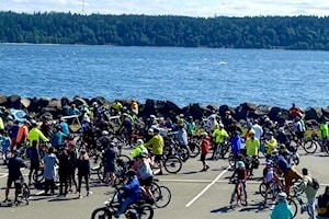Record-breaking crowd celebrates 6th annual Loop Day in Campbell River